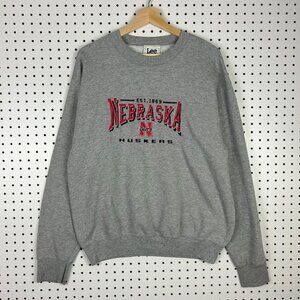 Nebraska Cornhuskers 90s Crewneck Medium Embroidered Gray USA Sweatshirt Red Y2K
